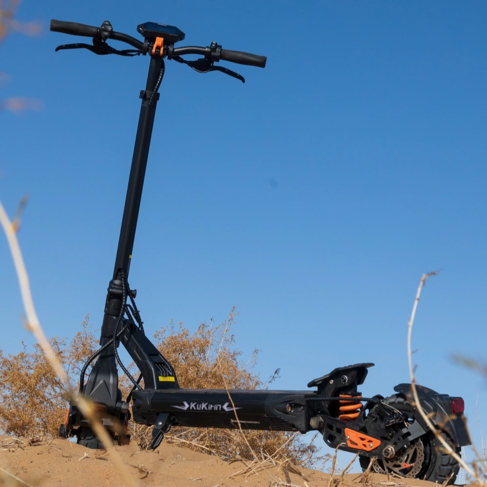 Trottinette électrique double moteur KuKirin G2 Master | Moteurs 2x1000W, Batterie 52V 20.8Ah, Autonomie 70km, Vitesse max 60km/h, Pneus tout-terrain 10"